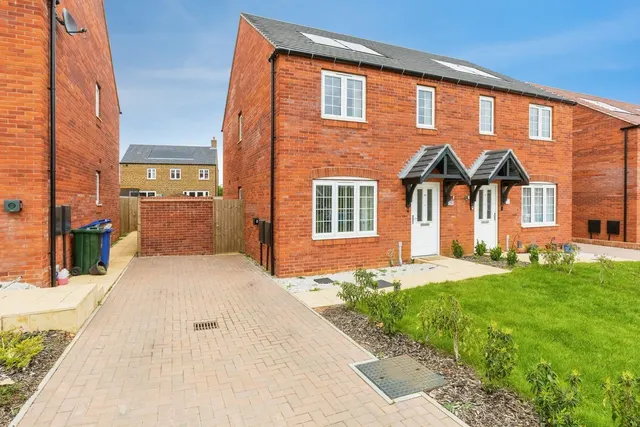 Magnus Crescent, Banbury, Oxfordshire, OX16, photo 1