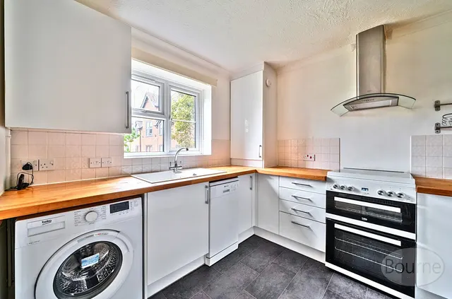 Dragon Street, Petersfield, GU31, photo 3