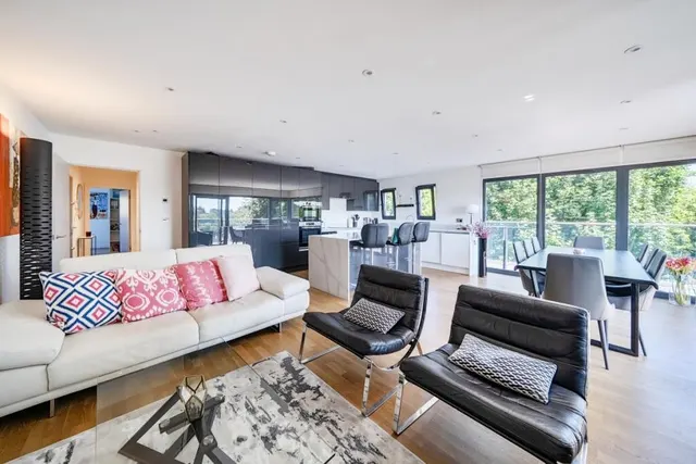 Photo 3 — Stanhope Road, Highgate, N6 5AL