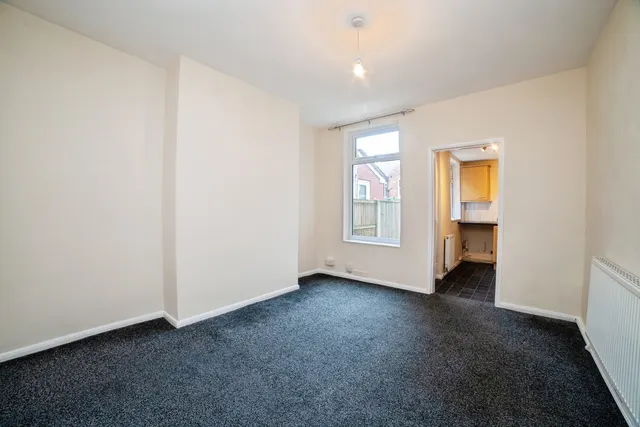 Photo 2 — Gedling Street, Mansfield, Nottinghamshire, NG18