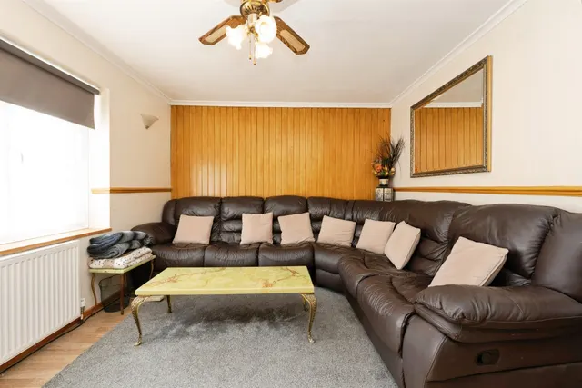 Dobbin Close, Harrow, HA3, photo 2