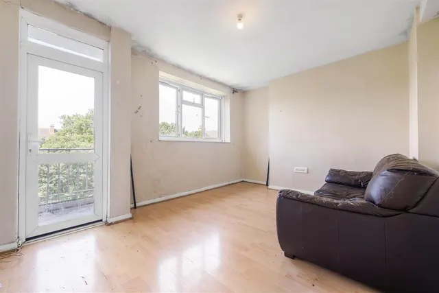 Cedar Tree Grove, London, SE27, photo 1