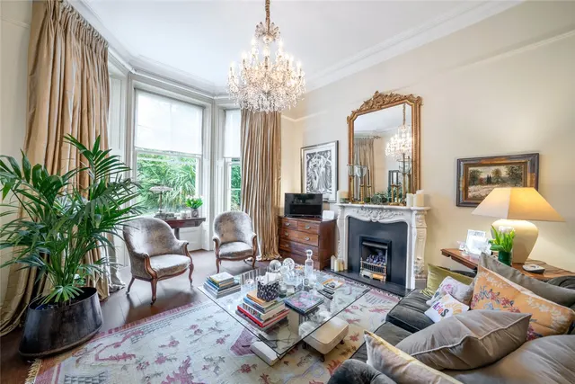 Clifton Gardens, London, W9, photo 1