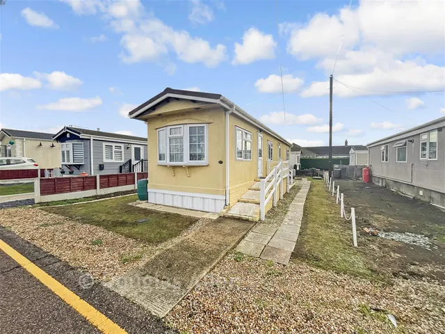 Lower Dunton Road, Dunton, CM13, photo 1
