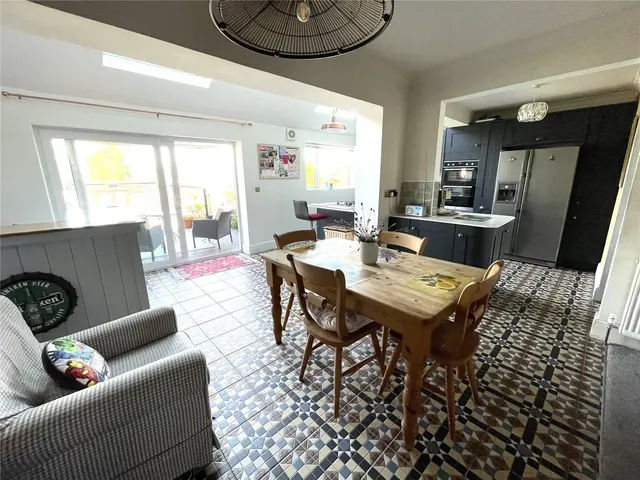 Newstead Road, Weymouth, DT4, photo 2