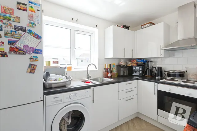 Photo 2 — Causton Square, Dagenham, RM10