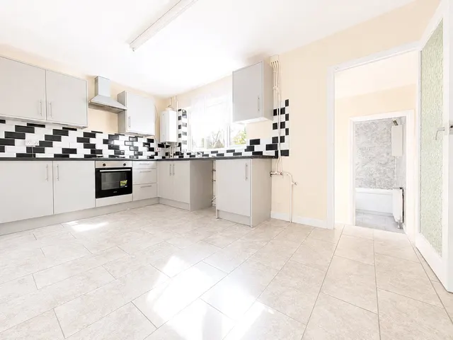 Purrett Road, Plumstead, SE18, photo 3