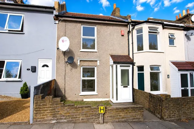 Purrett Road, Plumstead, SE18, photo 1