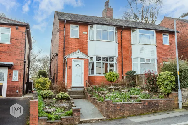 Sharples Avenue, Bolton, BL1 7HE, photo 1
