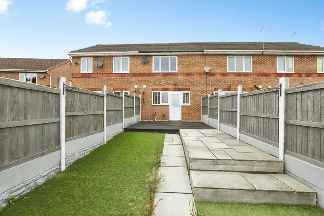 Broomfield Close, Winsford, CW7, photo 2
