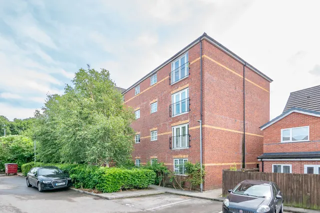 Larch Gardens, Manchester, Cheetham Hill, M8, photo 1