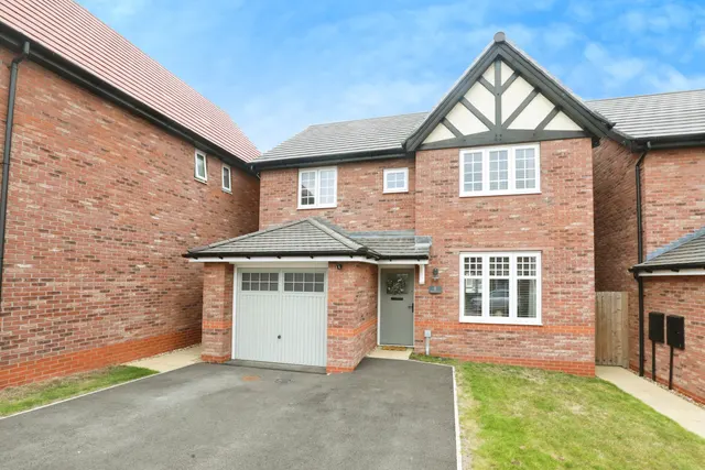 Mandarin Place, Crewe, photo 1