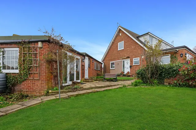 Photo 3 — Lime Grove, Wellingborough, NN8 4SE
