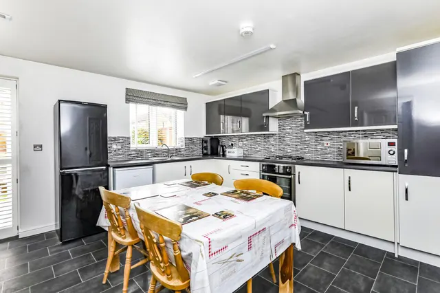 Cemetery Road, Langold, S81, photo 2