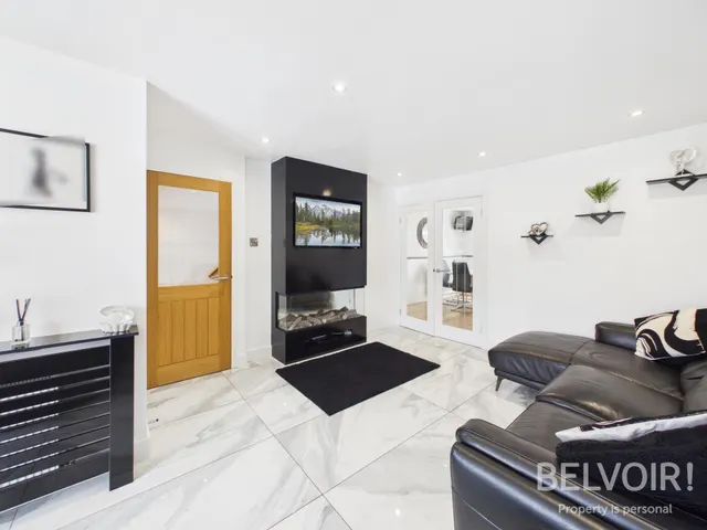 Beechwood Drive, Stone, ST15, photo 2