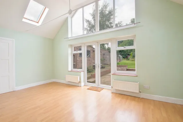 Photo 2 — Haven Close, Swanley