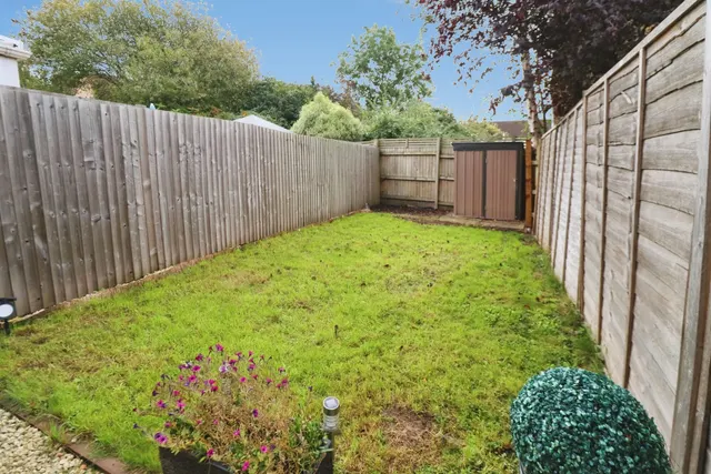 Aston Place, Cardiff, CF3, photo 2