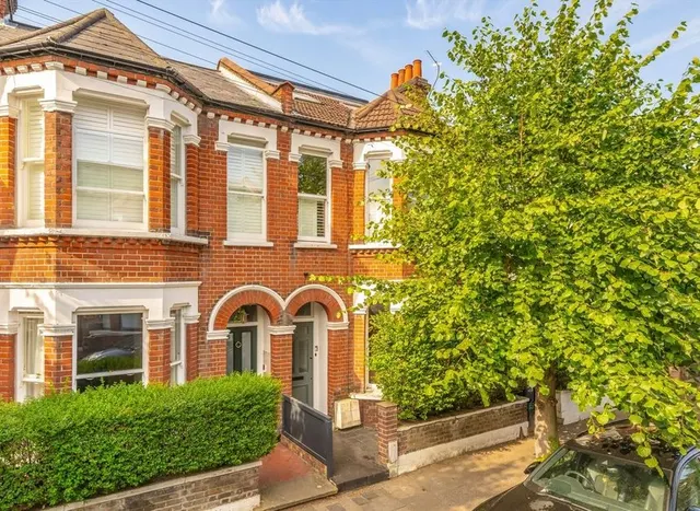 Warren Road, Colliers Wood, SW19, photo 1