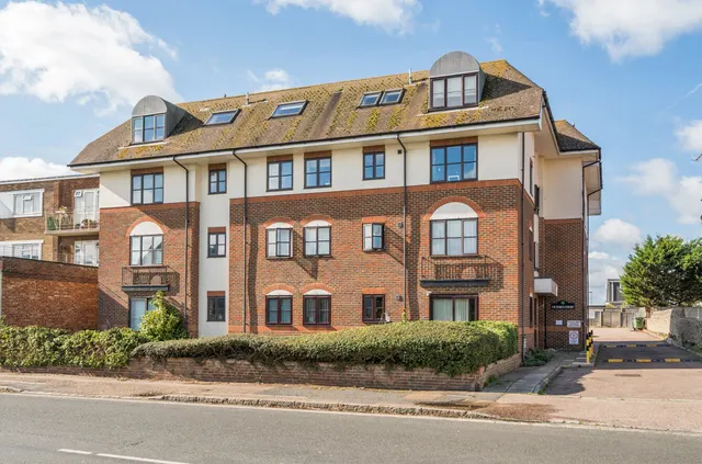 South Street, Lancing, BN15, photo 1