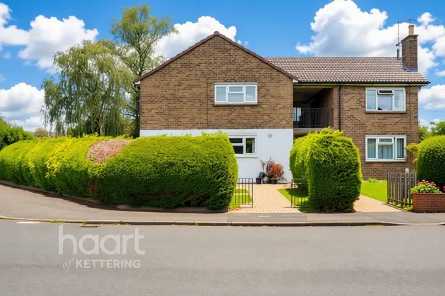 2 bedroom flat, Branston Road, Oakham, LE15