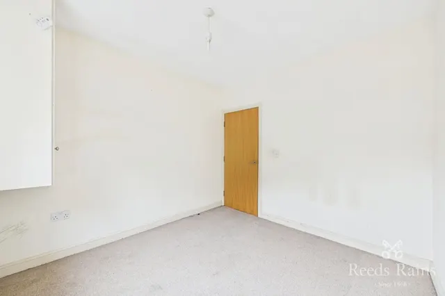 Wordsworth Court, Sheffield, S5, photo 3