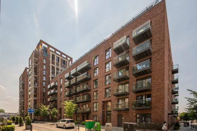 Photo 2 — 4 St Pier Court, 20 Thunderer Street, London