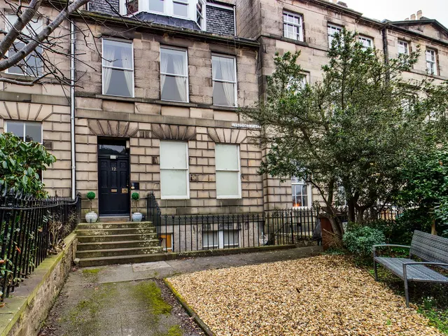 Lynedoch Place, West End, Edinburgh, EH3, photo 1