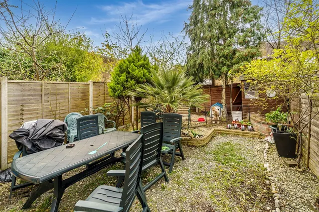 Photo 3 — Montacute Road, Morden