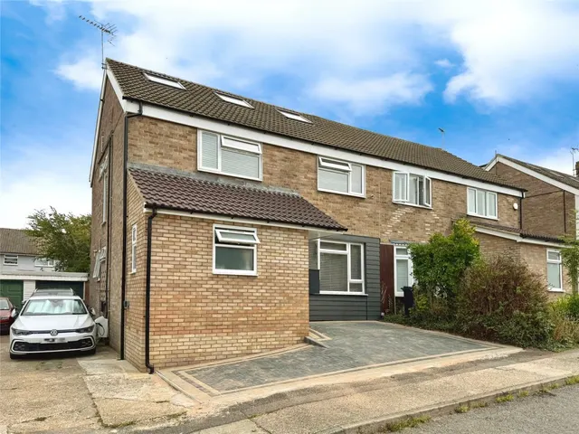 with 6 bedrooms in Harlow, CM18, photo 1