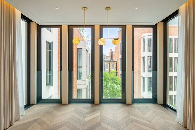 Basil Street, Knightsbridge, SW3, photo 2