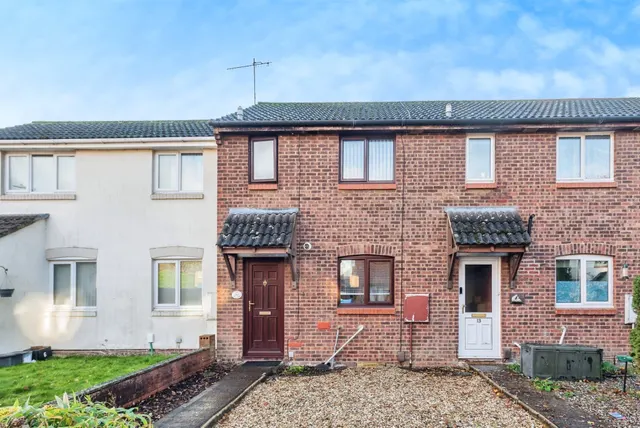 Windflower Road, Swindon, photo 1