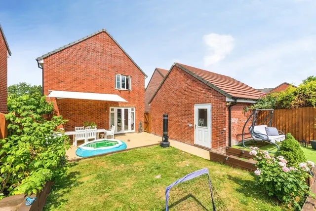 Photo 2 — Hoopswell, Harwell, Didcot, Oxfordshire, OX11