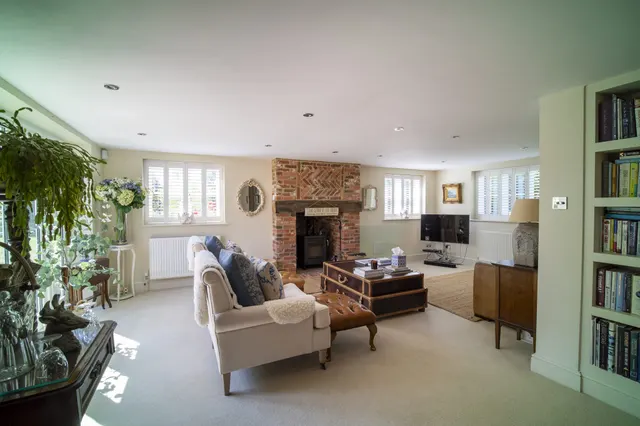 Photo 2 — Folly Farm, Folly Lane, Bramley, Tadley, RG26 5BD