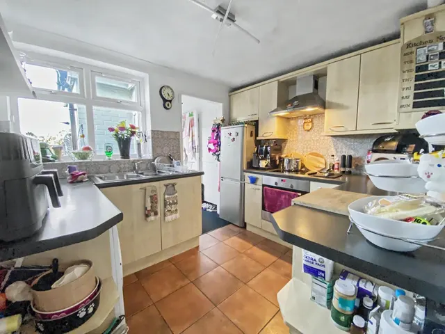 Arthur Road, Windsor, photo 2