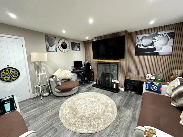 Victoria Avenue, Bloxwich, WS3, photo 3