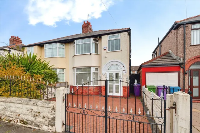 Parkside Drive, Liverpool, L12, photo 1