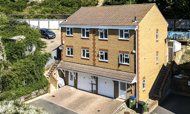Badgers Close, Newhaven, photo 1