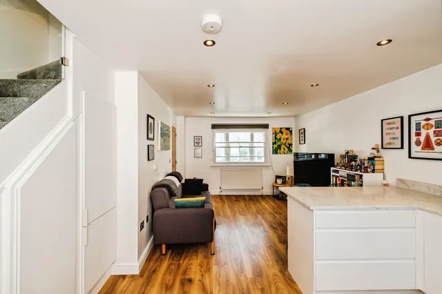 Augusta Place, Worthing, BN11, photo 3
