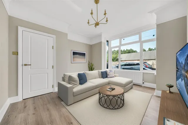 Kings Road West, Swanage, BH19, photo 3