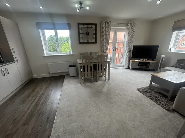Old Farm Drive, Marston Green, B37, photo 3
