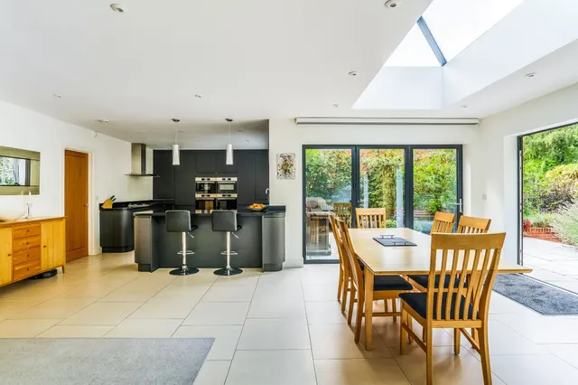 Upper Chobham Road, Camberley, GU15, photo 2