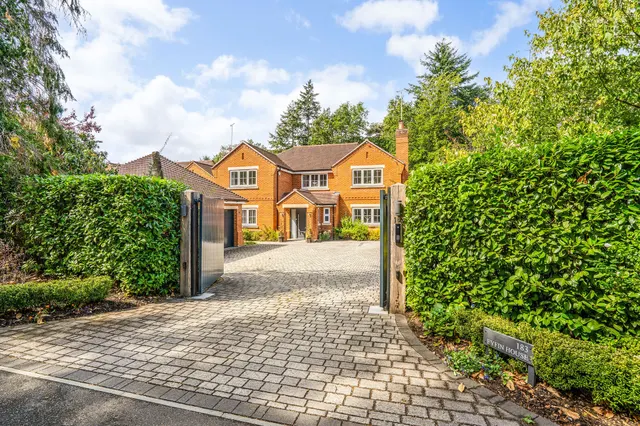 Upper Chobham Road, Camberley, GU15, photo 1