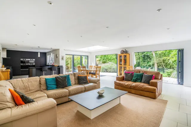 Upper Chobham Road, Camberley, GU15, photo 3
