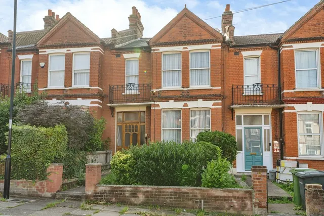 Merchiston Road, London, SE6, photo 2