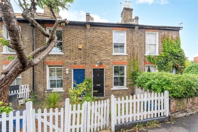 Grosvenor Road, Twickenham, TW1 4AE, photo 1