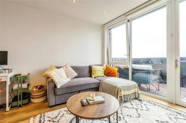 Oliver Road, London, E10, photo 2