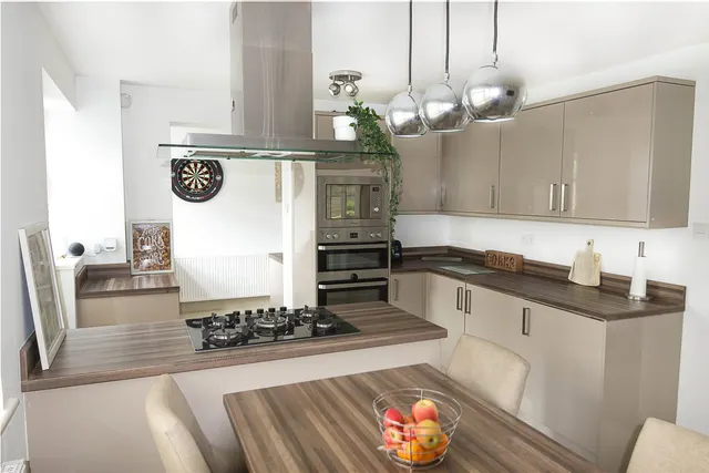Photo 2 — Prestbury Close, Redditch, B98 0QL