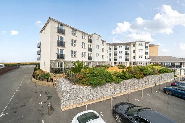 Narrowcliff, Newquay, TR7