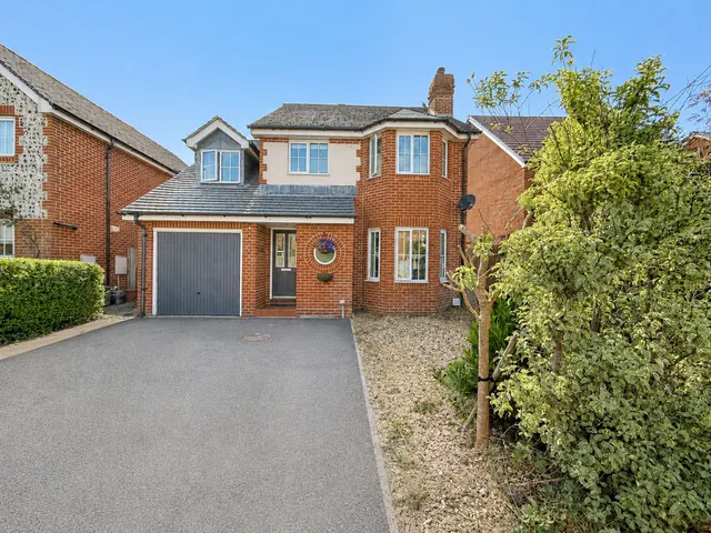 Mansergh Road, Chichester, PO19, photo 1
