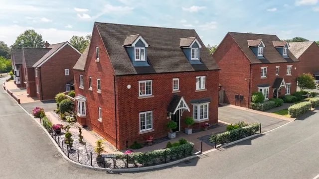 Muse Grove, Barlaston, ST12, photo 1